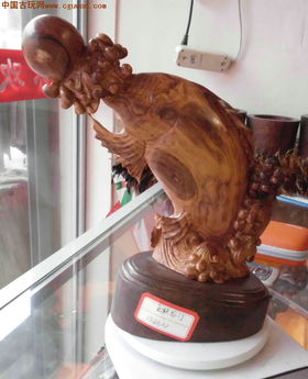 精品越南黃花梨木雕 紋理如畫的‘年年有余’收藏品